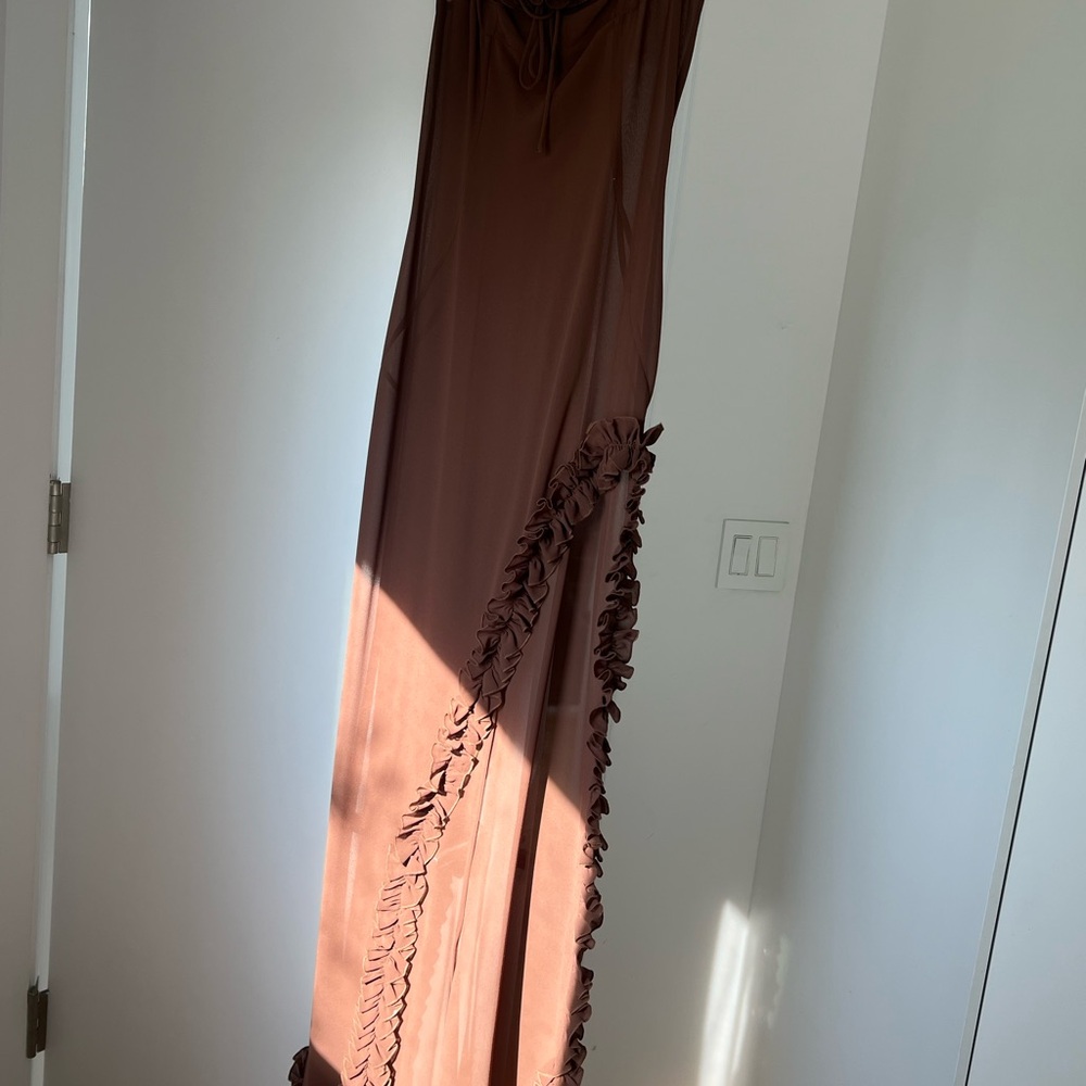 Helsa Ruffle Dress in Chocolate - Picture 4 of 7